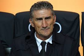 Paulistão: Bauza pede zagueiro, meio-campista e atacante para a diretoria do São Paulo