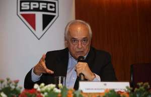 Paulistão: Leco elogia Bauza e prevê São Paulo 'mais cuidadoso' para 2016