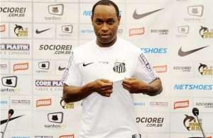 Paulistão: Após fazer só sete jogos pelo Santos, atacante Marquinhos renova