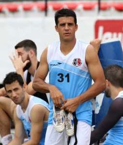 Paulistão: Botafogo negocia com volante Moradei, ex-Corinthians