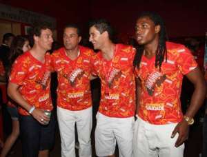 Paulistão: Após se despedir de clube indiano, Elano retorna ao Santos