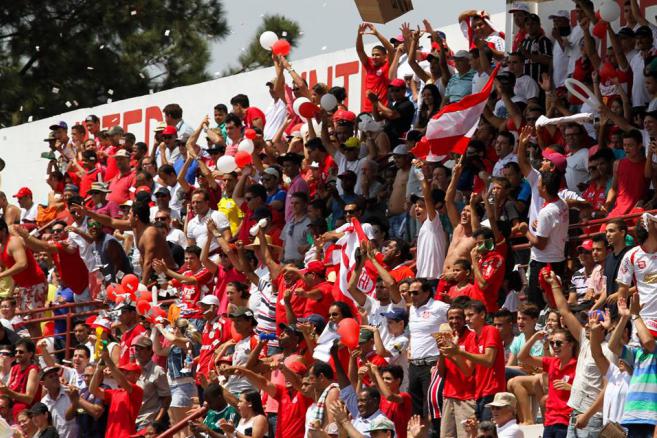 Torcida da Inter de Bebedouro compareceu em massa no estádio