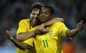 Meia Diego, ex-Santos, está nos planos do Corinthians para 2016