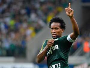 Zé Roberto faz mistério, mas admite possibilidade de parar após a Libertadores