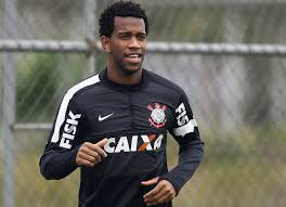 Paulistão: Zagueiro Gil nega proposta para trocar Corinthians pela Itália