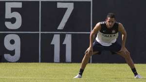 Corinthians dá prazo para Elias e Renato Augusto decidirem seus futuros