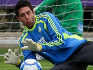 Fora do Palmeiras, goleiro Bruno reforça time de Ronaldo nos EUA