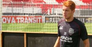 BID mostra Ferrugem como atleta da Ponte Preta e contrato é reativado após 2 anos