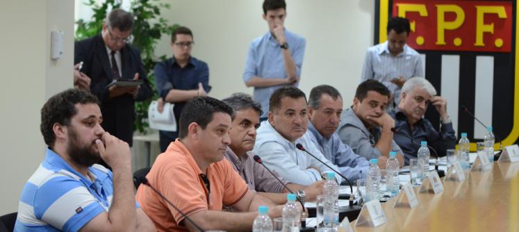 Dirigentes precisam aproveitar o apoio da FPF, esquecer a paixão em troca de planejamento e profissionalismo