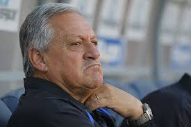 Chile elege presidente de confederação de futebol, que promete manter Sampaoli