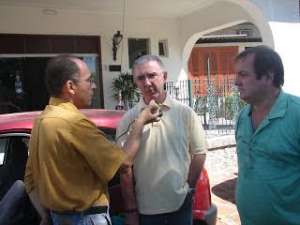 Após não acertar com clube paulista, técnico busca outras equipes