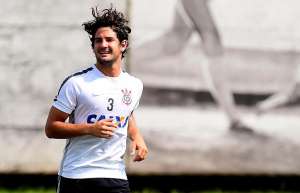 Paulistão: Após duas temporadas no São Paulo, Alexandre Pato se reapresenta ao Corinthians