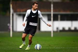 Paulistão: Lucas Lima garante foco no Santos e ironiza interesse chinês