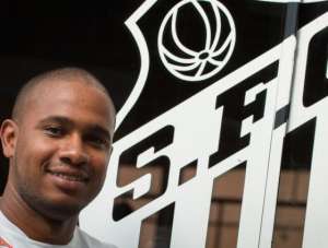 Paulistão: Dorival elogia Valencia e prevê volante na briga pela titularidade do Santos