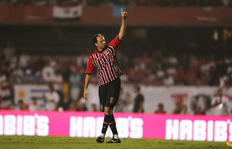 Rogério Ceni se despediu do São Paulo em dezembro de 2015