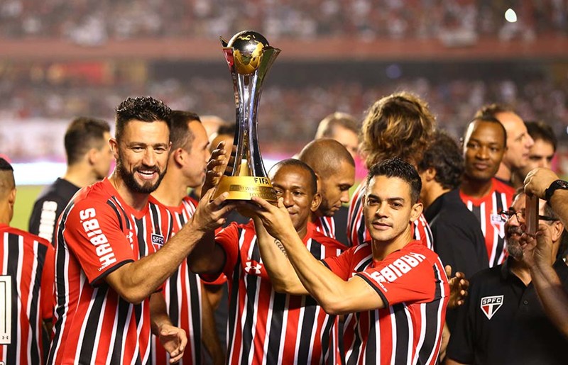 A dupla Josué e Mineiro na festa de Rogério Ceni