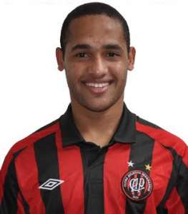 Paulistão: Mogi Mirim acerta com zagueiro Bruno Costa, ex-Atlético-PR