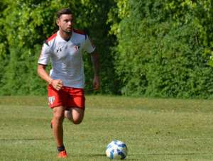 Paulistão: Lateral-esquerdo Mena ganha primeira chance como titular no São Paulo