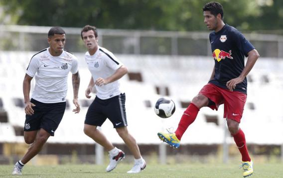 Tourão deu trabalho ao Santos neste domingo (Crédito Foto: Divulgação / Red Bull Brasil)