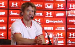 Paulistão: Lugano promete ajudar os zagueiros mais jovens do São Paulo