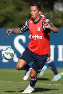 Sem Barrios, Palmeiras embarca com 29 jogadores para o Uruguai