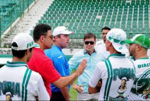 Inconveniente, organizada do Guarani se reúne com diretoria e comissão técnica