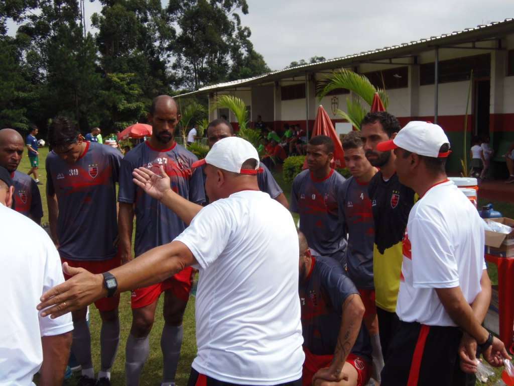 O Flamengo-SP segue treinando para a estreia na Série A3 do Paulista.