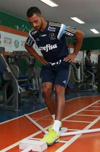 Paulistão: Palmeiras faz treino físico e Edu Dracena passa por exames