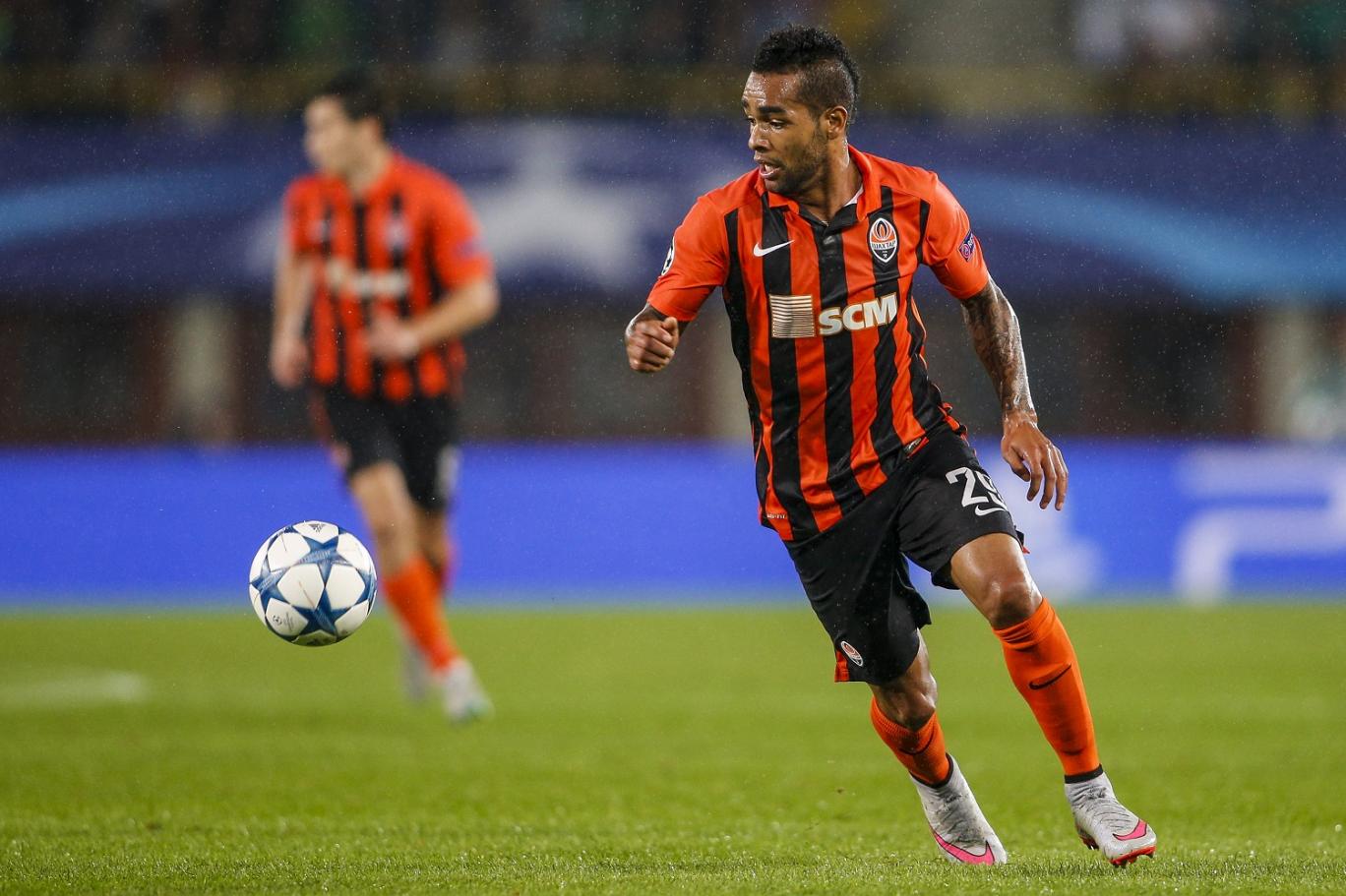 Técnico do Shakhtar compara Alex Teixeira com Di María: ‘Vale 50 mi’