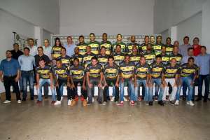 Paulistão: Com direito a musa e novo uniforme, Novorizontino apresenta elenco