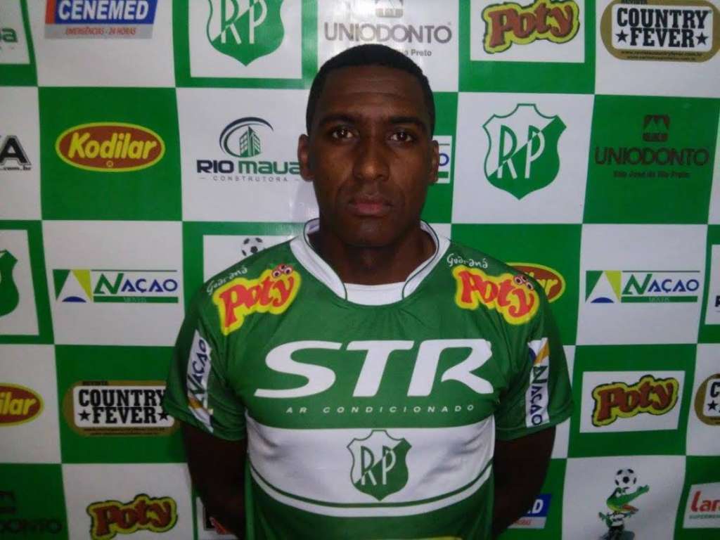 Jônatas Obina está 100% focado na estreia do Rio Preto na Série A3