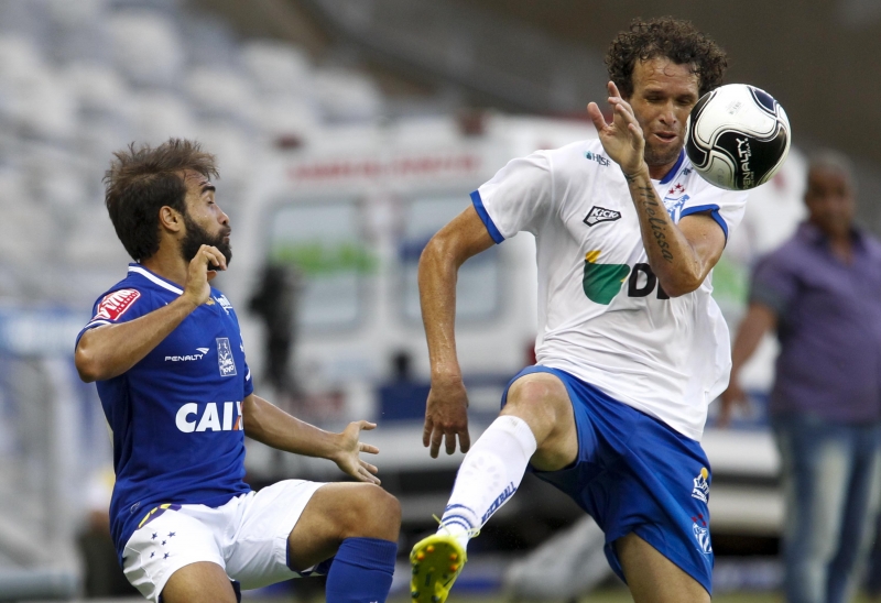 MINEIRO: Cruzeiro decepciona e fica no 0 a 0 com a URT na estreia