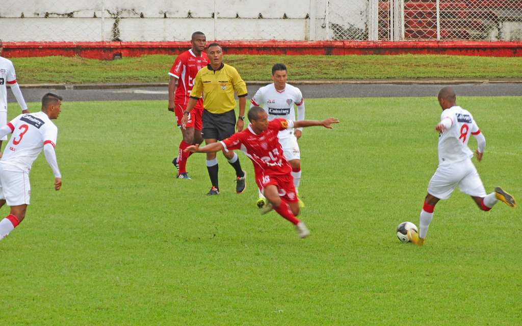 O Grêmio Osasco estreou na A3 com um empate por 2 a 2 com o Noroeste. (Foto: Bruno Freitas/EC Noroeste).