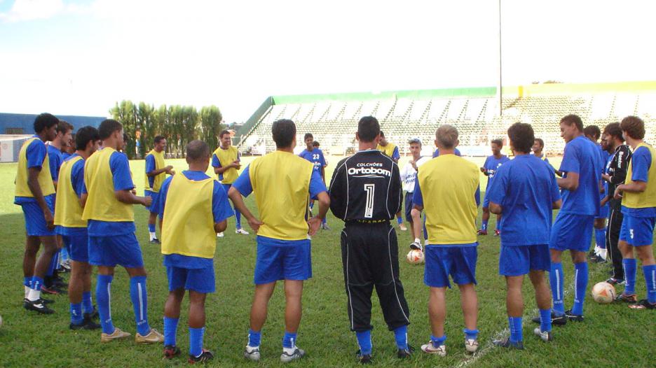 O treinador Luciano Quadros fez algumas mudanças na equipe para o jogo contra o Atibaia
