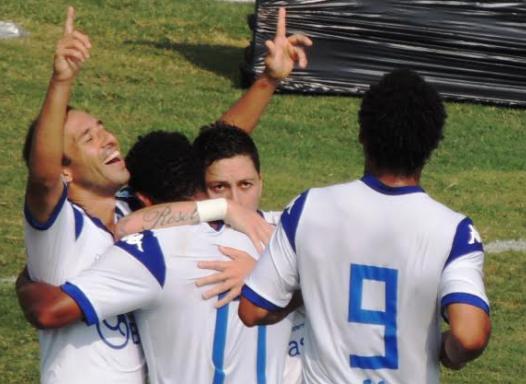 Santo André comemorou sua segunda vitória seguida e a liderança