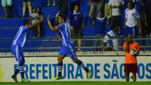 São José 4 x 0 Grêmio Barueri - Com dois jogadores no banco, Abelha é goleado