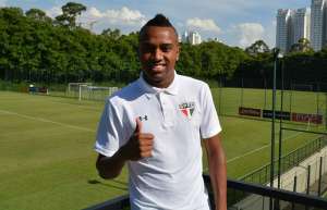 São Paulo confirma a contratação de Kelvin, ex-Palmeiras