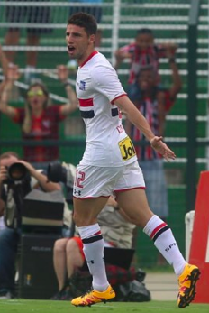 Calleri roubou a cena no Pacaembu