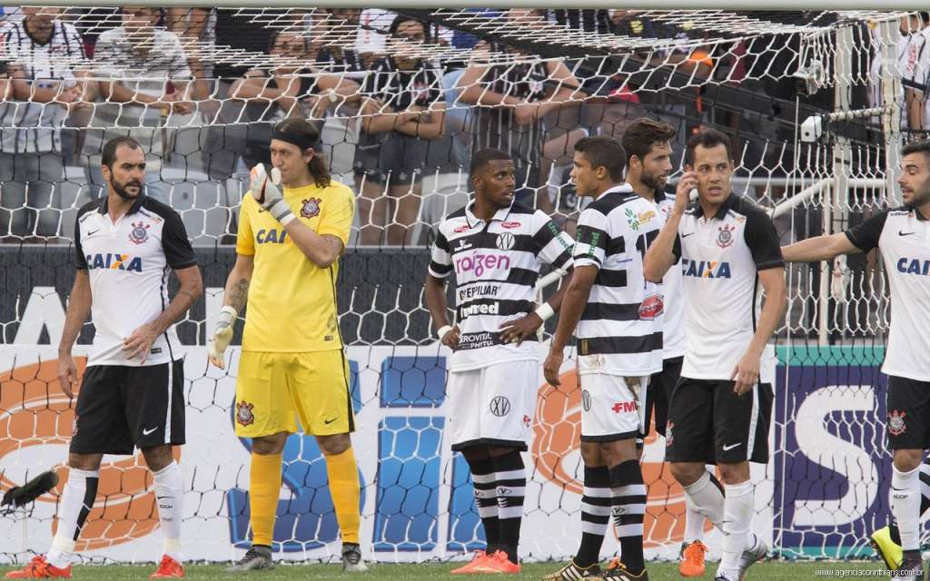 XV fez Corinthians sofrer e agora busca primeira vitória