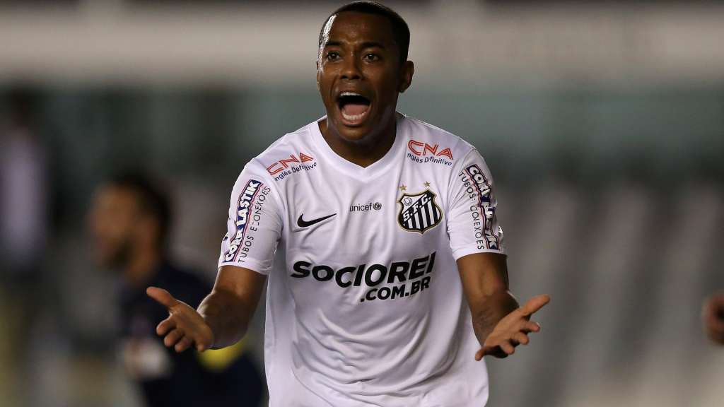 Santos anuncia fim das negociações para contratar o atacante Robinho