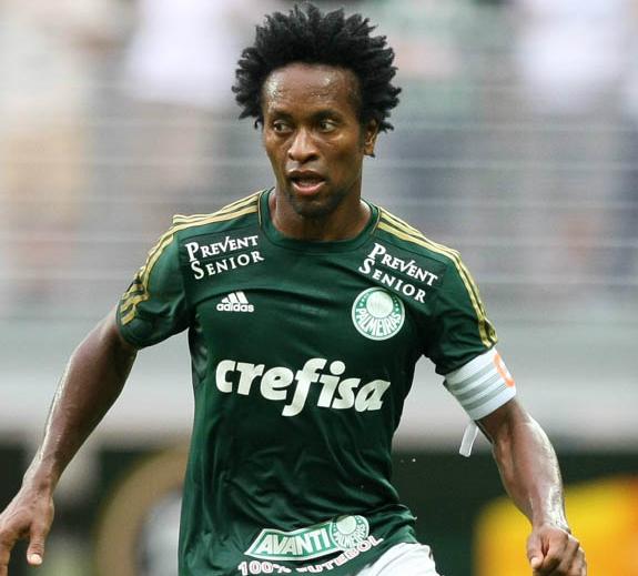 Em entrevista, Zé Roberto disse que vai se aposentar no fim da temporada