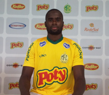 Thurram vinha atuando no futebol da Moldávia