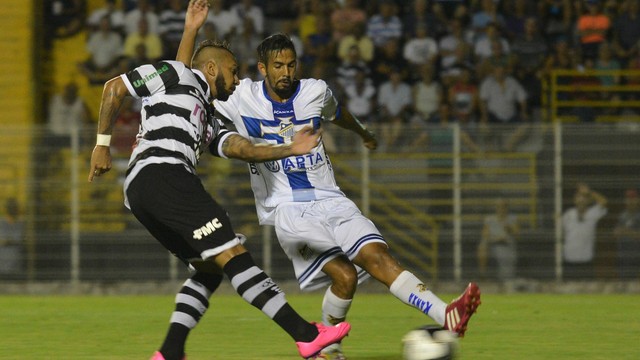XV tentou, mas não conseguiu furar o bloqueio do Água Santa - Michel Lambstein / XV de Piracicaba