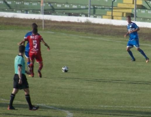 No último jogo, o São Carlos venceu o Fernandópolis fora de casa 