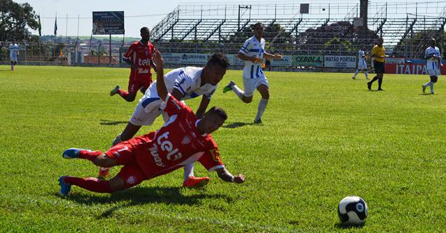 Matonense ficou na frente até o final, com empate do Noroeste. Foto: Maury Jr - MatãoUrgente