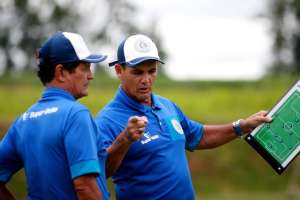 Paulistão: Técnico do São Bento é operado, mas passa bem