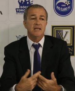 Luiz Balbo promete um técnico experiente para dirigir o Galo Azul