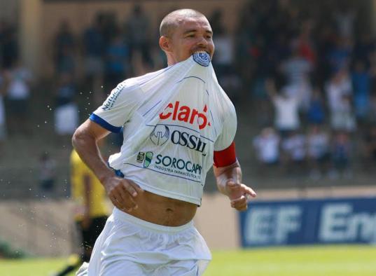 Capitão da equipe, Marcelo Cordeiro comemora boa fase e gols - Jesus Vicente