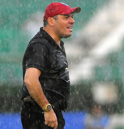 João Telê não deve fazer muitas mudanças na equipe para o jogo contra o Primavera nessa quarta-feira