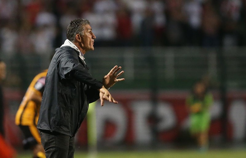 Libertadores: Bauza culpa nervosismo e má pontaria por derrota do São Paulo